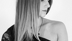 Klasik müzik dinlemenin faydaları، Müzik dinlemek، Müzik dinlememizi sağlayan aletler، Müzik dinlemenin faydaları ve zararları، Müzik dinlemenin zararları، Müzik dinlemenin zararları İslam، Müzik Nedir، Uyurken müzik dinlemenin faydaları، 